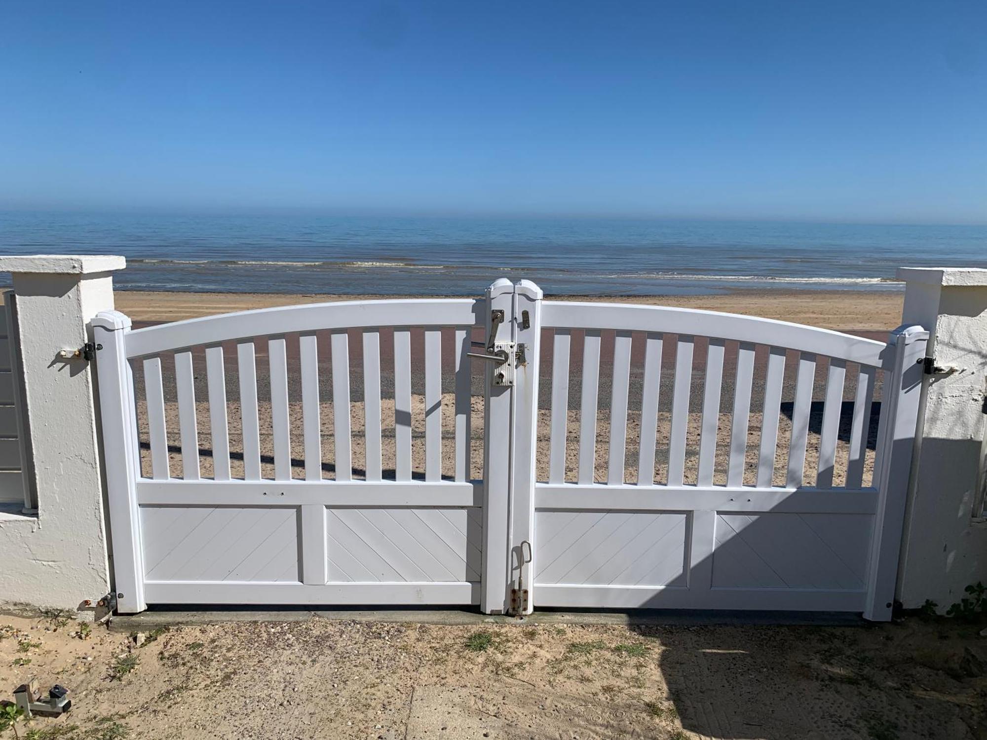 Villa De La Plage, Front De Mer, Juno Beach Bernières-sur-Mer المظهر الخارجي الصورة